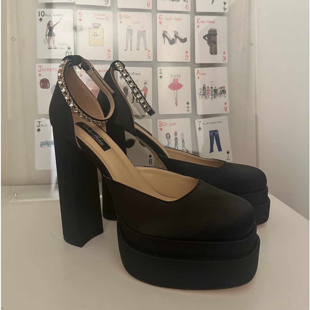 Platform Heels Steve Madden And Versace look alikes